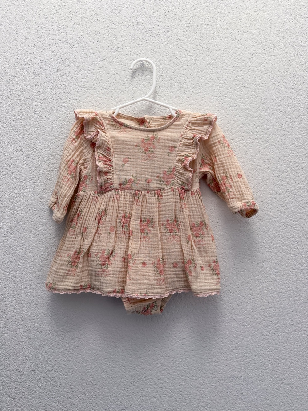 Wild Wawa Baby Girl Floral Ruffle Romper Dress Parfait Pink 12-18 mo.